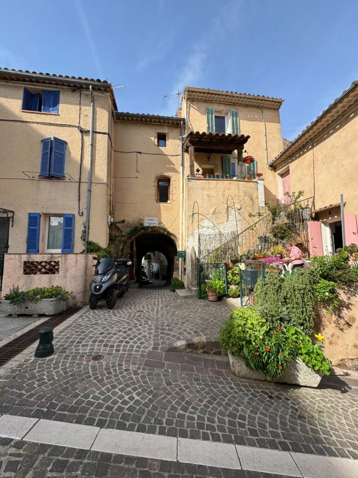 Chez Kay Apartment Roquebrune-sur Argens Ngoại thất bức ảnh